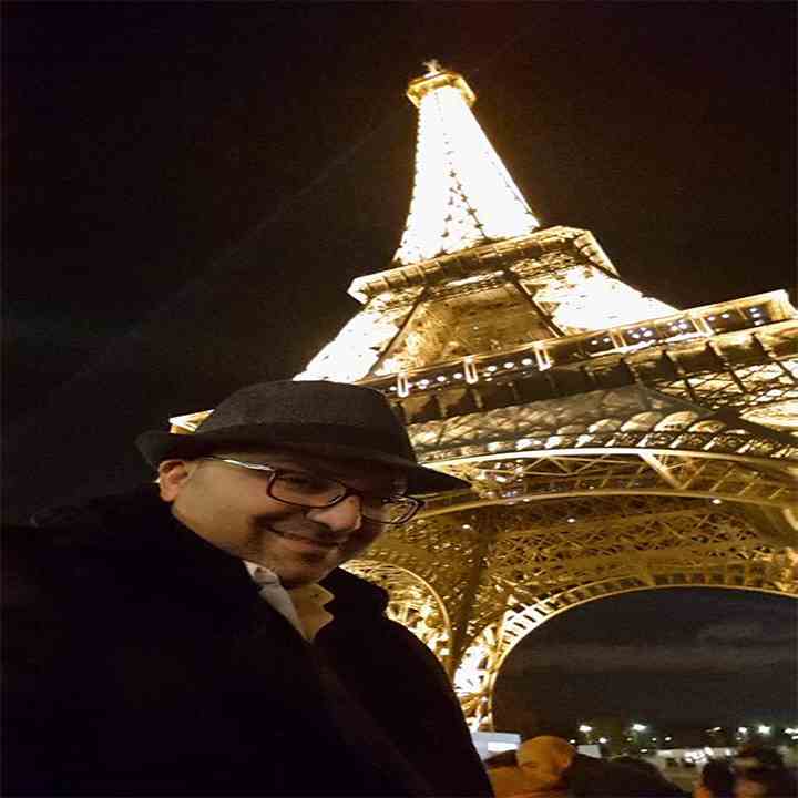 دكتور رامي العناني في باريس paris